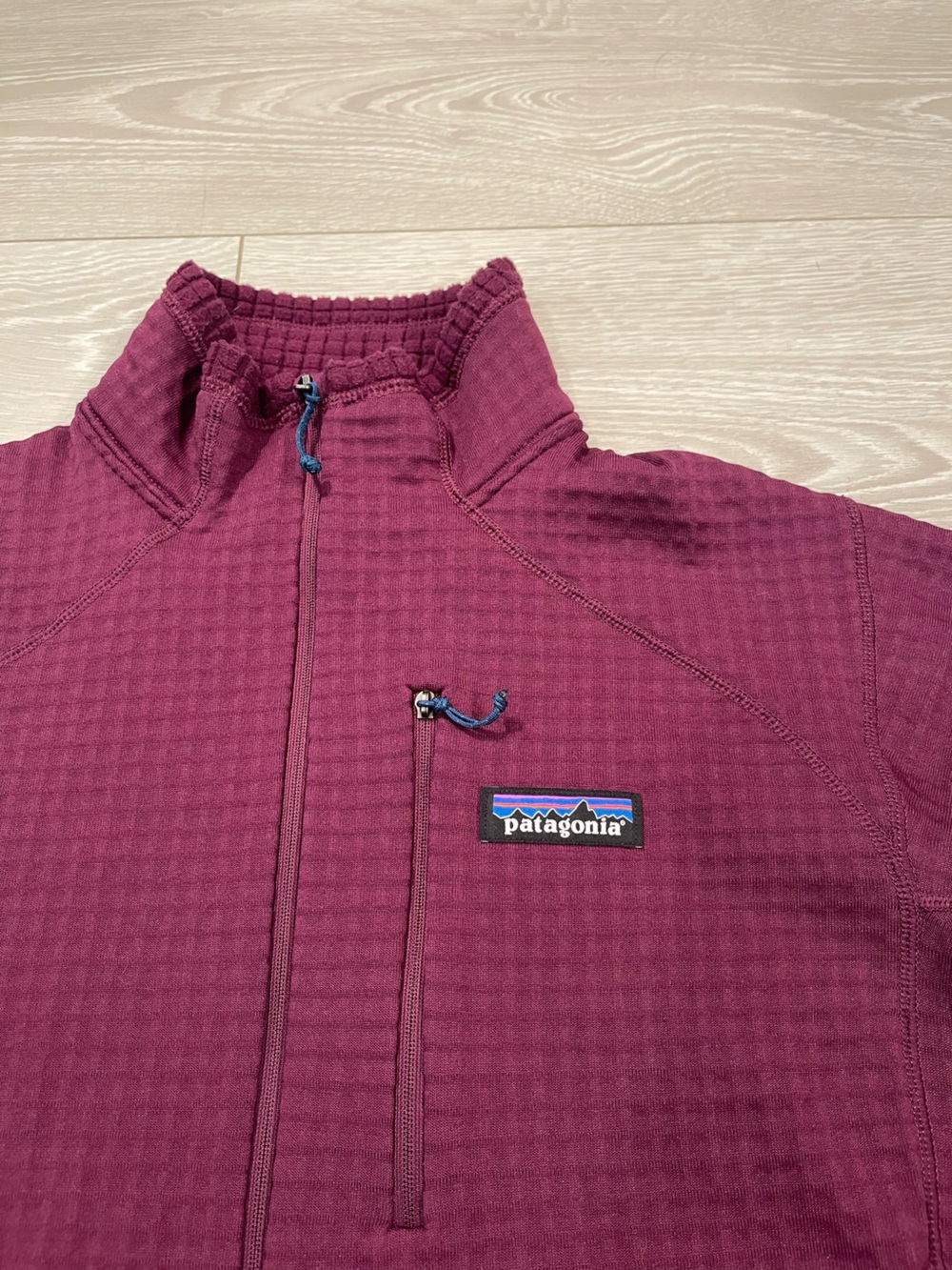 Patagonia Women's R1® Pullover Purple Maroon size Large - Picture 4 of 11